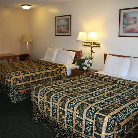 Hotel Super 8 By Wyndham Visalia Zewnętrze zdjęcie