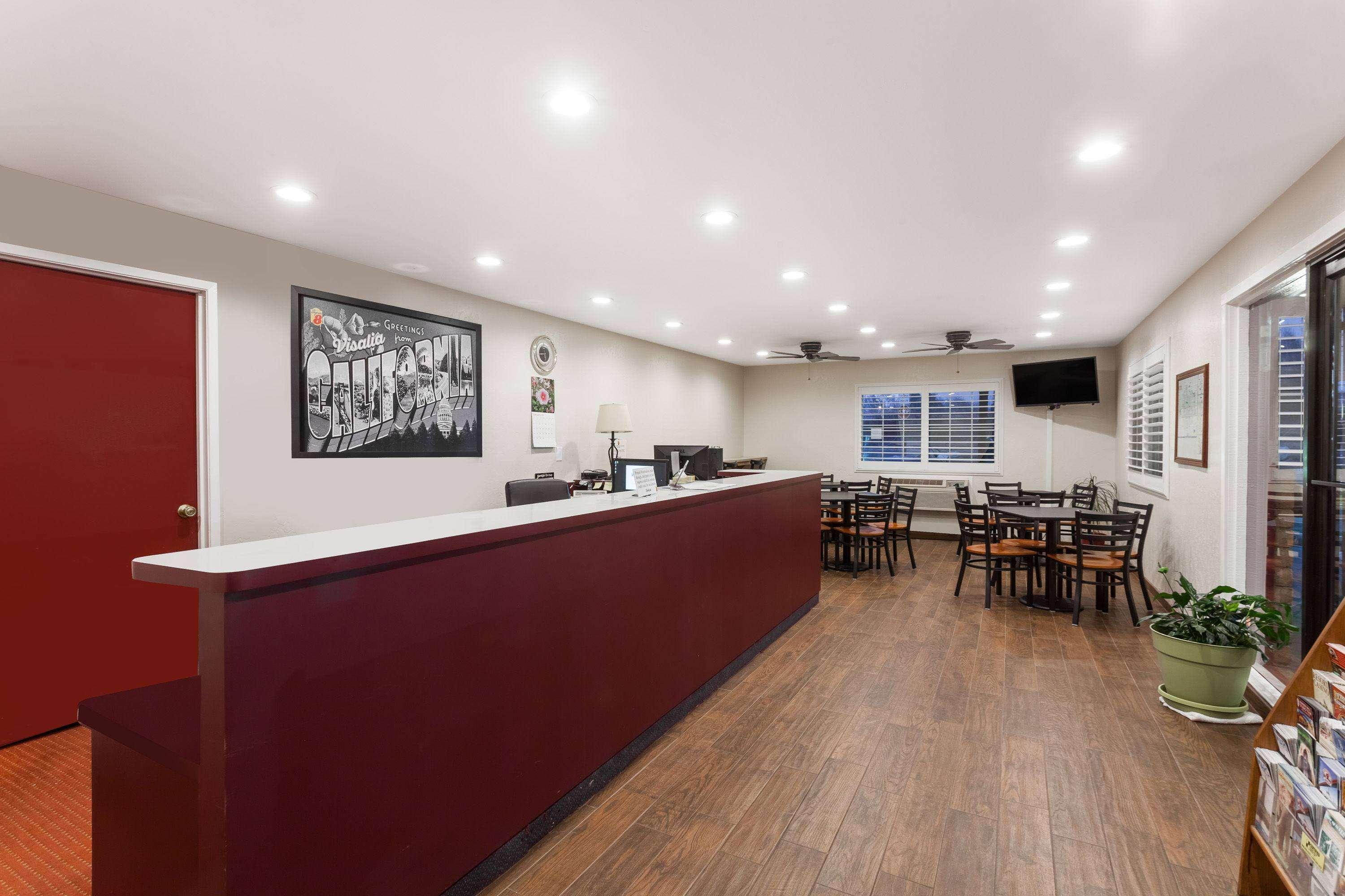 Hotel Super 8 By Wyndham Visalia Zewnętrze zdjęcie